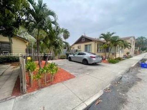 1416 2nd Ave N, Lake Worth, FL, 33460-3204 | Card Image