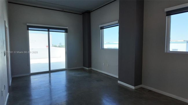 APT-610 - 10 Sw South River Dr, Condo with 2 bedrooms, 2 bathrooms and null parking in Miami FL | Image 22