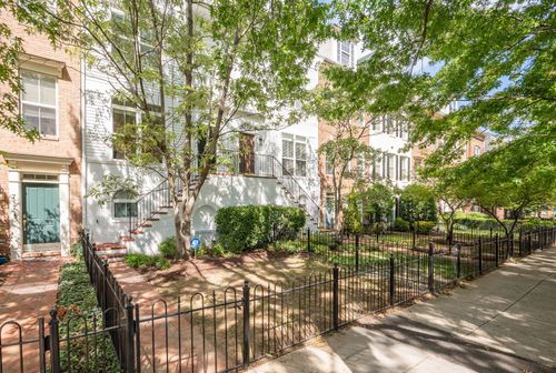 715 G St Sw, WASHINGTON, DC, 20024-2472 | Card Image