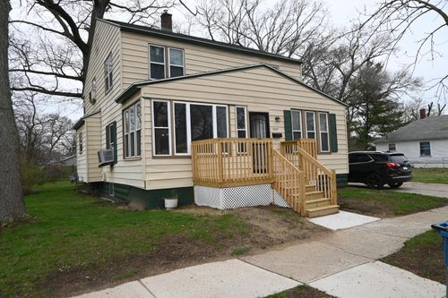 2417 Leahy St, Muskegon, MI, 49444-1521 | Card Image
