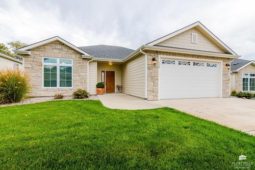 310 Simmer Dr, Wamego, KS, 66547-9042 | Card Image