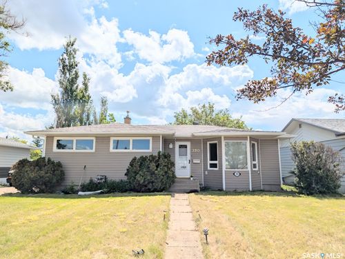 350 Begg Street W, Swift Current, SK, S9H0K6 | Card Image