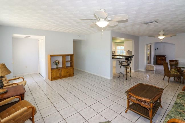 22191 New Rochelle Ave, House other with 3 bedrooms, 2 bathrooms and null parking in PORT CHARLOTTE FL | Image 4
