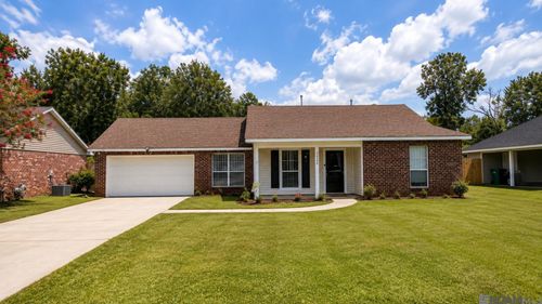 34994 Napoleon Dr, Denham Springs, LA, 70706-2703 | Card Image