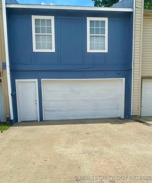 1915 Southwest Blvd, Tulsa, OK, 74107-1715 | Card Image