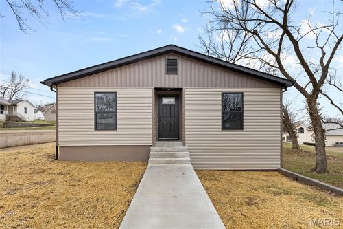 307 Poe St, Park Hills, MO, 63601-2263 | Card Image