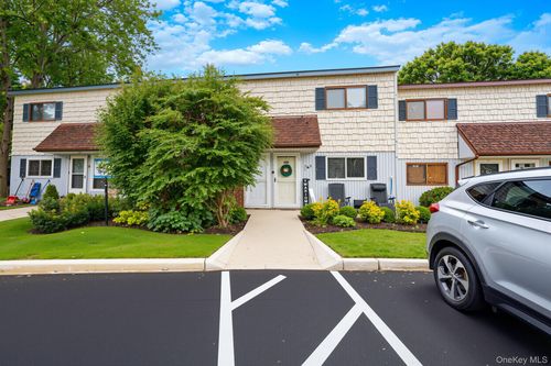 167-167 Pointe Cir N, Coram, NY, 11727-1539 | Card Image