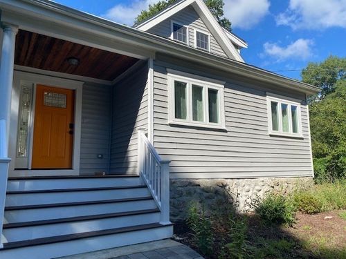 1-95 - 1 Lakeview St, Sharon, MA, 02067-2709 | Card Image