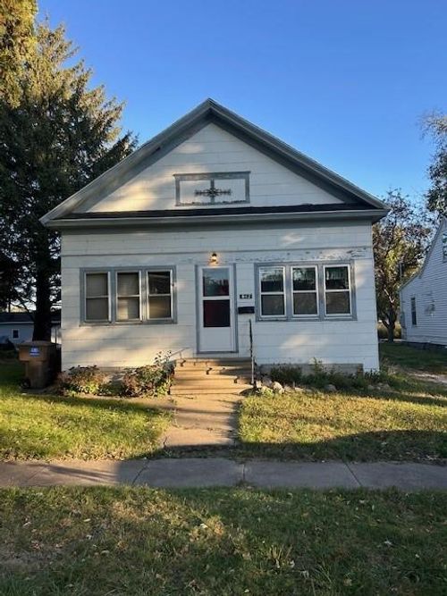 612 Lake St, Rockwell City, IA, 50579-1314 | Card Image