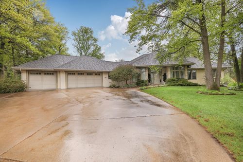 3103 Golf Ter, Saint Cloud, MN, 56301-9637 | Card Image