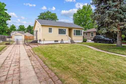 2731 S Pearl St, Englewood, CO, 80113-1639 | Card Image
