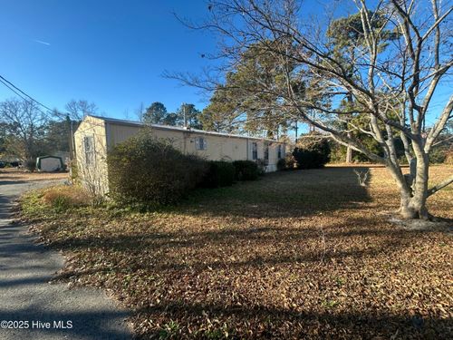 501 Hoover Rd, Hampstead, NC, 28443-7333 | Card Image