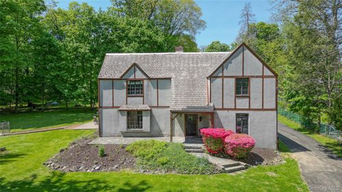 404 Downing Way, Newburgh, NY, 12550-1994 | Card Image