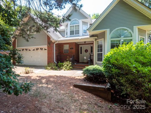 7429 Rock Island Rd, Charlotte, NC, 28278-6501 | Card Image