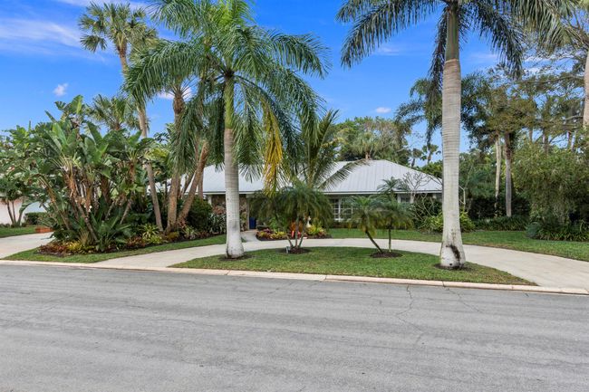 20 Banyan Rd, House other with 4 bedrooms, 3 bathrooms and null parking in Sewalls Point FL | Image 52