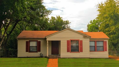 315 Texas St, Cedar Hill, TX, 75104-2611 | Card Image