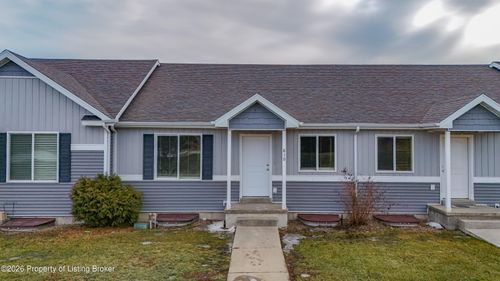 810 Adams Drive, Killdeer, ND, 58640 | Card Image