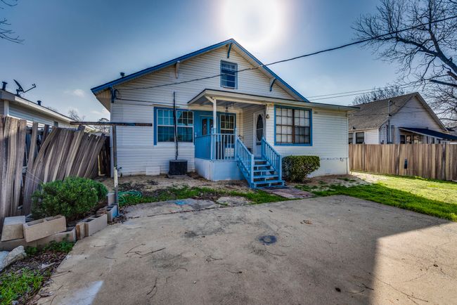 323 W University Ave, House other with 3 bedrooms, 2 bathrooms and null parking in Waxahachie TX | Image 34