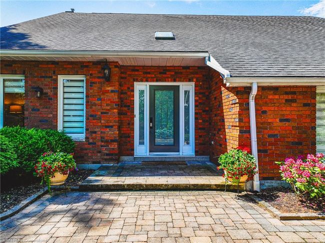 6 Iris Crt, House other with 7 bedrooms, 4 bathrooms and 13 parking in Carlisle ON | Image 8