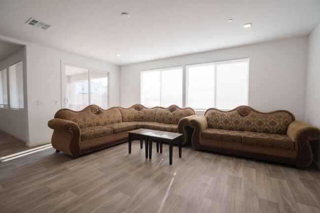 5769 W Austin Way, House other with 6 bedrooms, 0 bathrooms and null parking in Fresno CA | Image 4