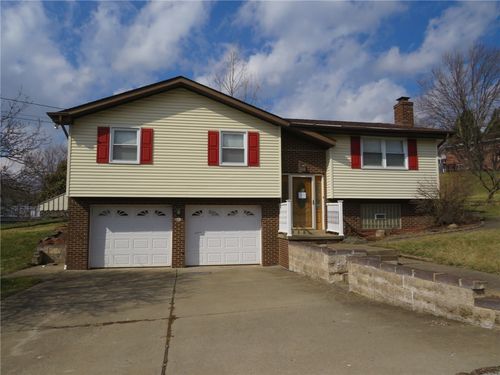 65 Fernwood St, Washington, PA, 15301-3067 | Card Image