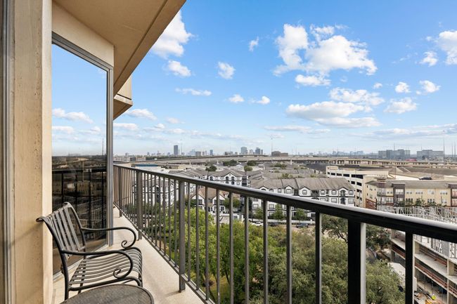 180' views from the kitchen | Image 11