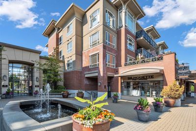 223 - 2970 King George Blvd, Condo with 2 bedrooms, 2 bathrooms and 2 parking in Surrey BC | Image 2