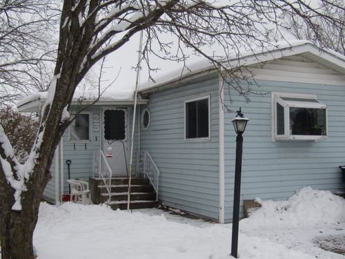 23-23 Falling Creek Dr, Janesville, WI, 53548-9267 | Card Image