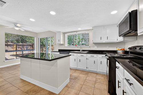 813 Lakeview Dr, Sugar Land, TX, 77498-3019 | Card Image
