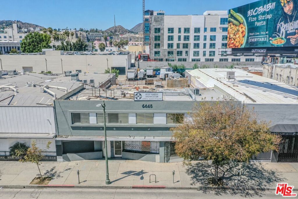 Commercial Sale in Los Angeles 5