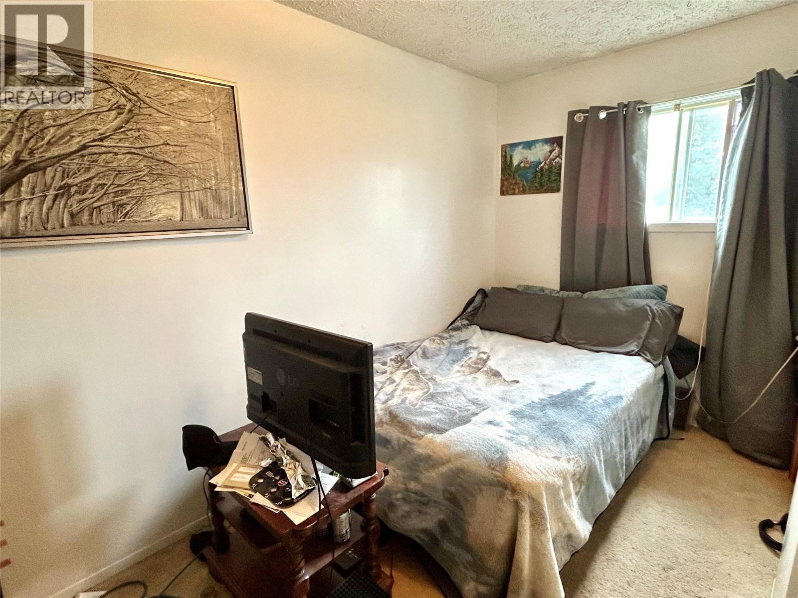 Residential in Tumbler Ridge 5