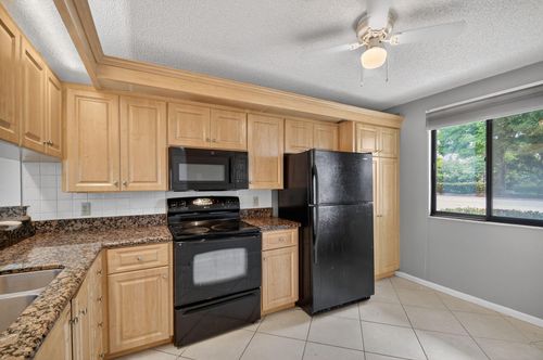 101-2461 Village Blvd, West Palm Beach, FL, 33409-7381 | Card Image