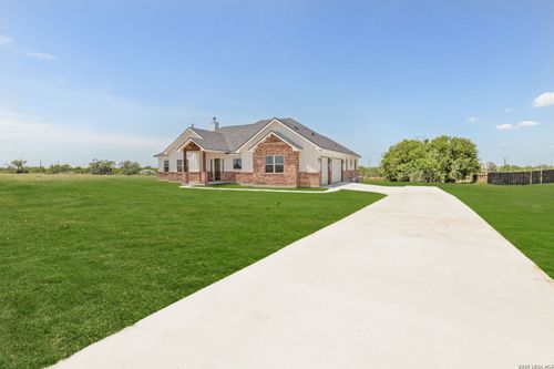 3062 Vista Rdg, Seguin, TX, 78155-4026 | Card Image