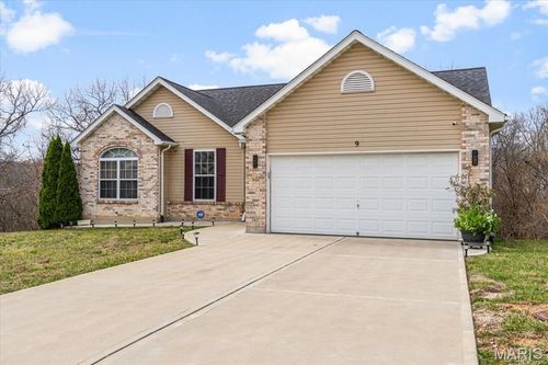 9 Amber Ridge Ct, High Ridge, MO, 63049-2741 | Card Image