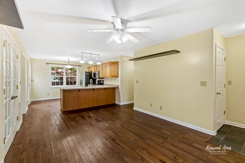 310 E 3rd St, Aroma Park, IL, 60910-1014 | Card Image