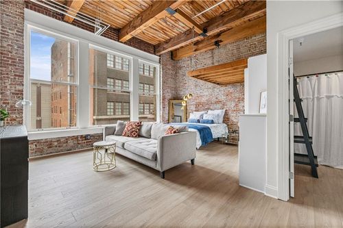 304-308 W 8th St, Kansas City, MO, 64105-1520 | Card Image