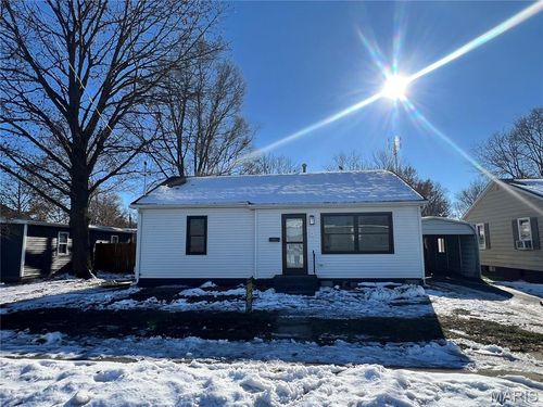 614 E Tyler Ave, Litchfield, IL, 62056-2472 | Card Image