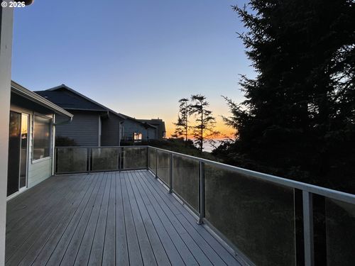 416 Nw 19th Ct, Newport, OR, 97365-2129 | Card Image