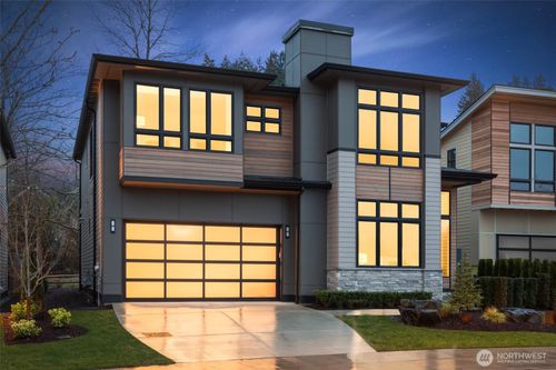 21021 Se 80th St, Issaquah, WA, 98027 | Card Image