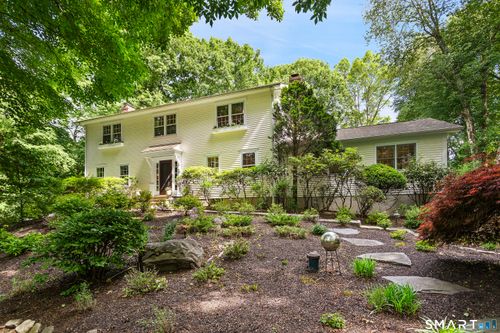 59 September Ln, Weston, CT, 06883-1517 | Card Image