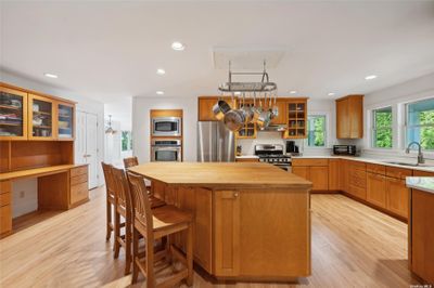 88 Evergreen Avenue, House other with 4 bedrooms, 4 bathrooms and null parking in East Moriches NY | Image 3