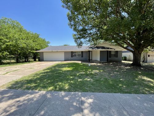 4828 Grove St, North Richland Hills, TX, 76180-7148 | Card Image