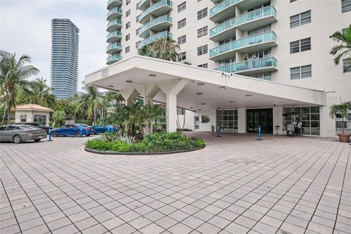 407-19370 Collins Ave, Sunny Isles Beach, FL, 33160-2204 | Card Image