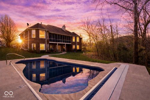 450 Jones Pl, Martinsville, IN, 46151-7357 | Card Image