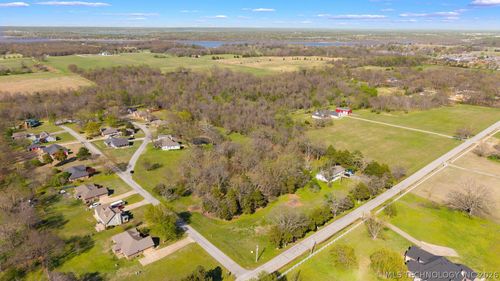 25 S 592 Place, Grove, OK, 74344 | Card Image