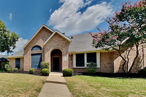2523 Nature Bend Ln, Carrollton, TX, 75006-2004 | Card Image