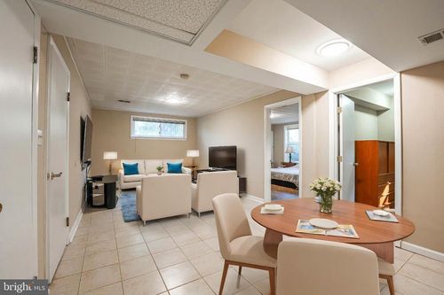 b-6809 Weaver Ave, MCLEAN, VA, 22101-4416 | Card Image