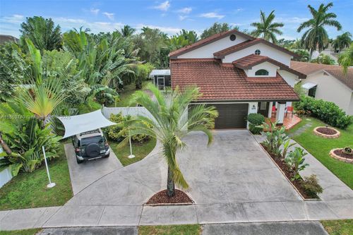 426 Se 5th St, Dania Beach, FL, 33004-4721 | Card Image