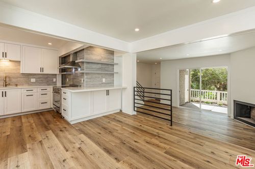 28368 Rey De Copas Ln, Malibu, CA, 90265-4463 | Card Image