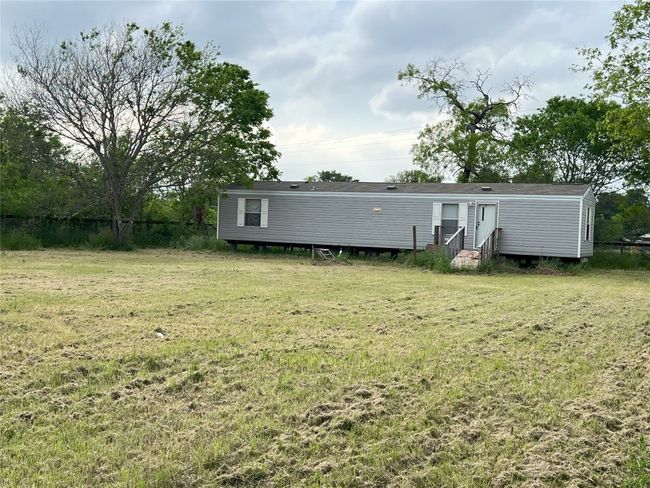 A - 5619 Fm 535, House other with 5 bedrooms, 1 bathrooms and 8 parking in Cedar Creek TX | Image 6